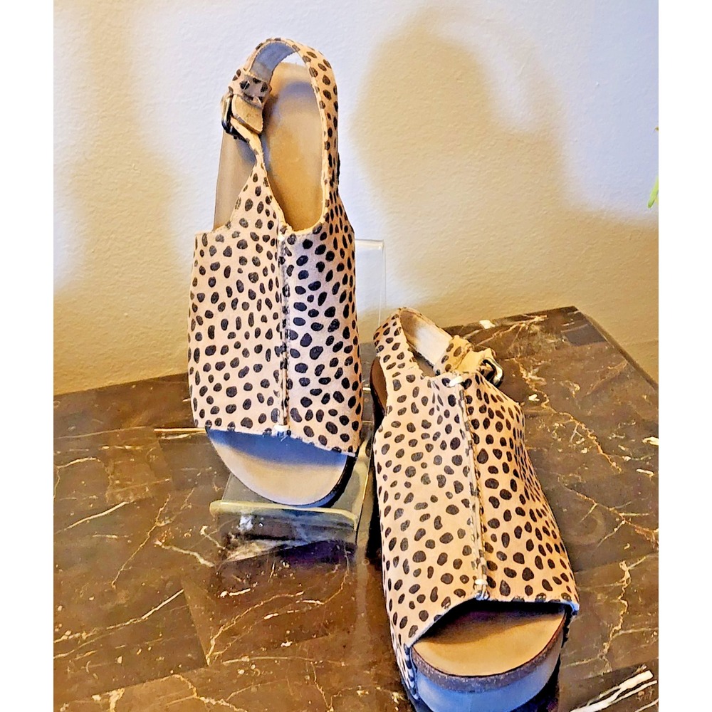 Axxiom Cheetah Print Cushiones Wedge Sandals in Blk & Tan Sling Back in Size 8